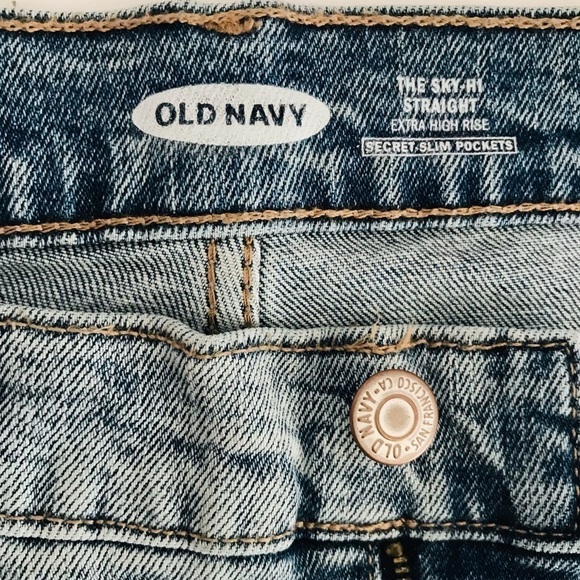 New! Old Navy Ski-Hi Straight Jeans - Picture 10 of 11